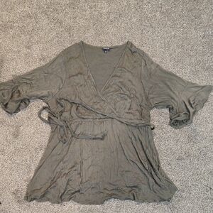 Torrid Women V Neck Belt Tunic Top Dark Olive Blouse Sz 3/3X